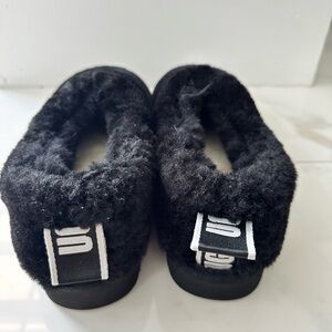 UGG Women’s Classic Cozy Bootie - New - Never used!